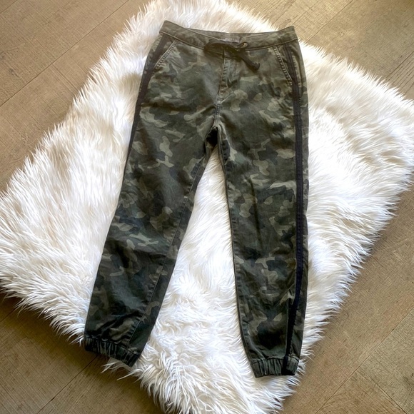 DL1961 Gwen Camouflage Jogger Pant Size 25 EUC - Picture 2 of 14